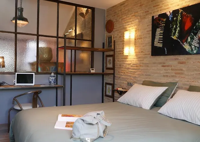 In Sarlat Luxury Rentals, Medieval Center - Loft Stella Matutina -2P-Ascenseur-Climatisation